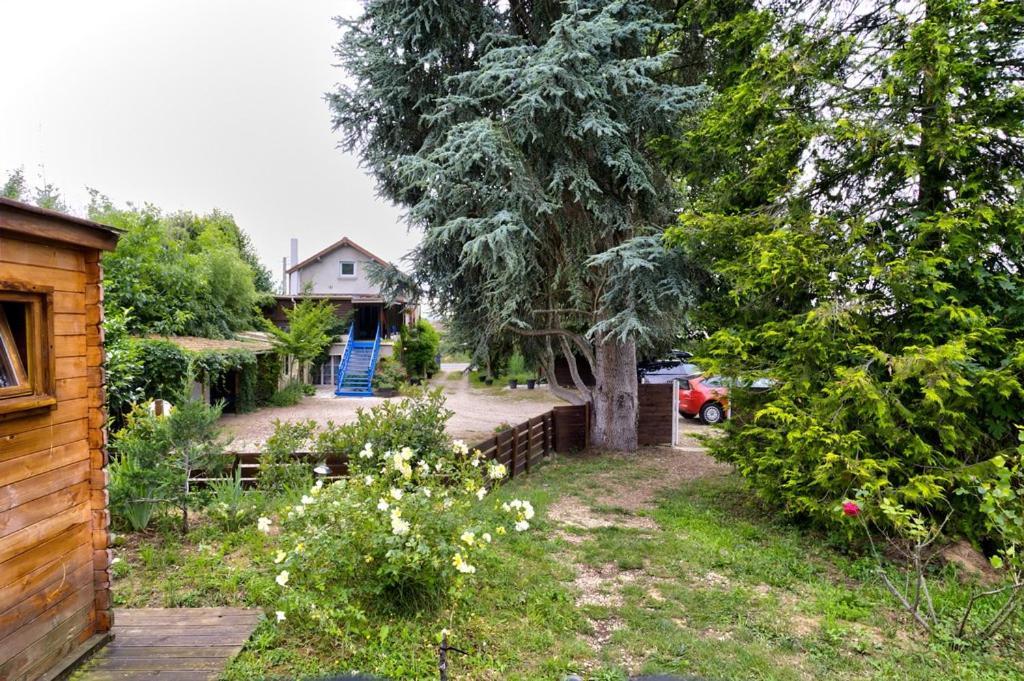 Bed and Breakfast L'Amarre Aux Anges Cormatin Экстерьер фото