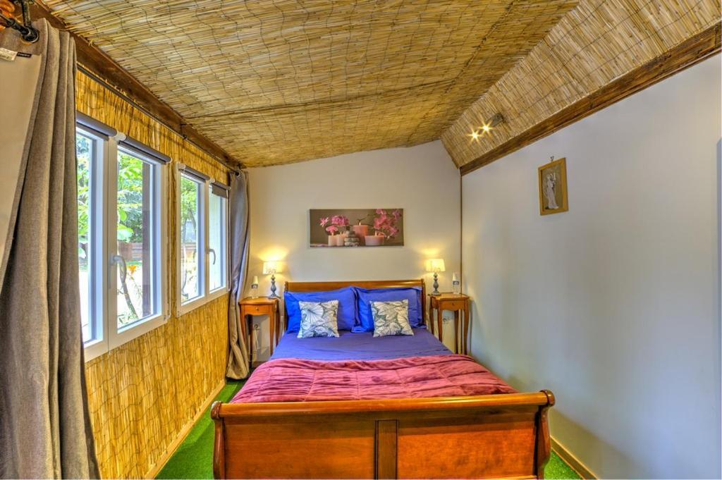 Bed and Breakfast L'Amarre Aux Anges Cormatin Экстерьер фото