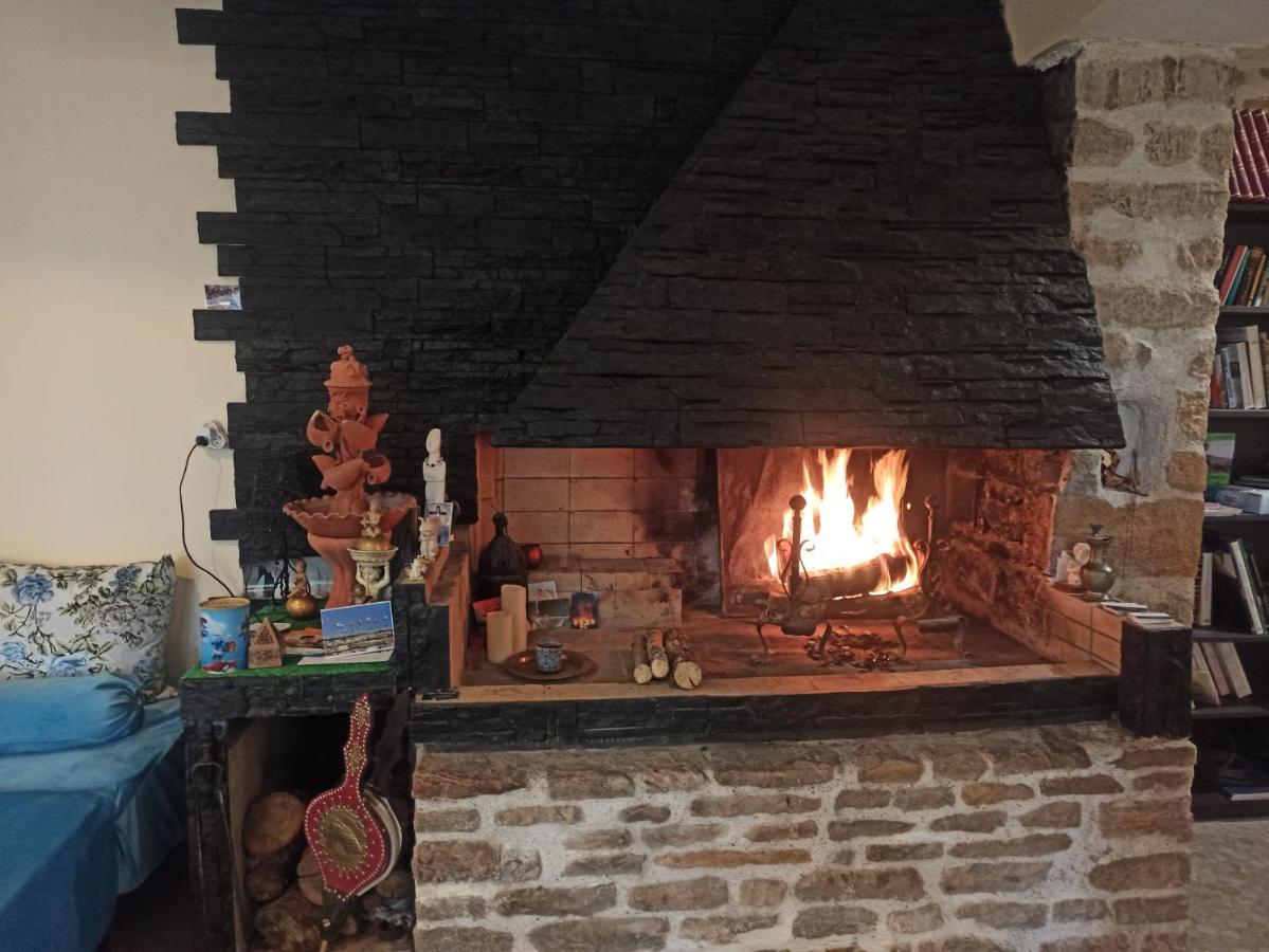 Bed and Breakfast L'Amarre Aux Anges Cormatin Экстерьер фото
