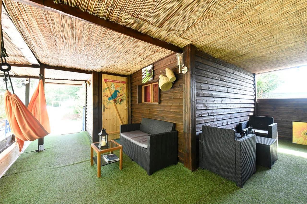 Bed and Breakfast L'Amarre Aux Anges Cormatin Экстерьер фото