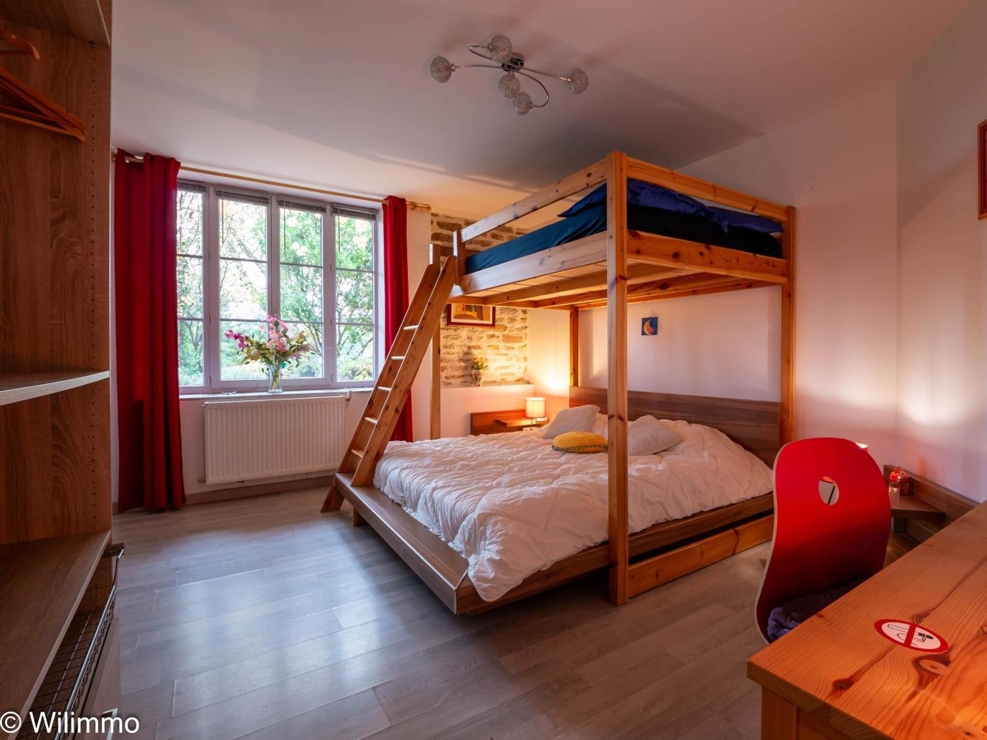 Bed and Breakfast L'Amarre Aux Anges Cormatin Экстерьер фото