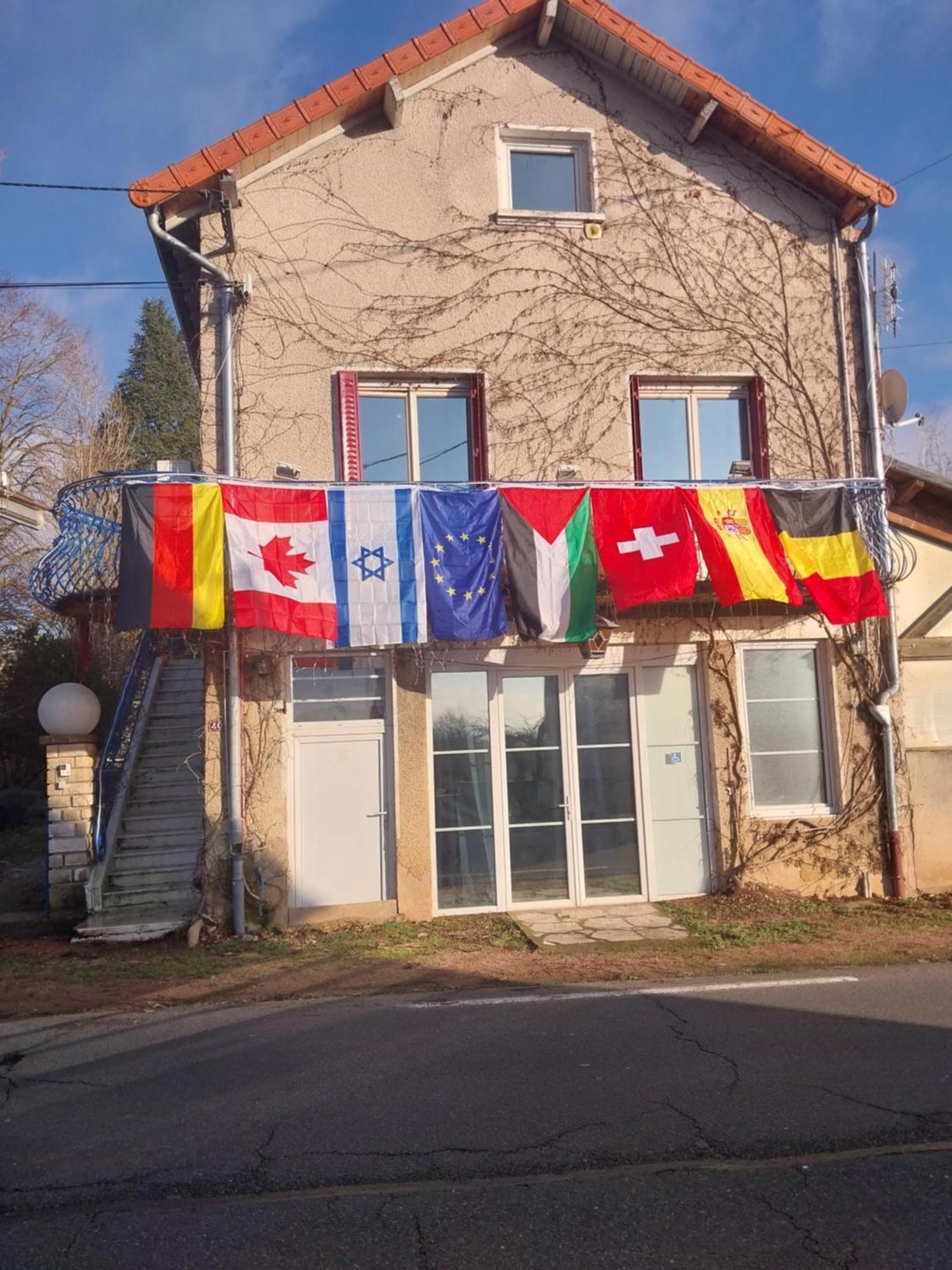 Bed and Breakfast L'Amarre Aux Anges Cormatin Экстерьер фото