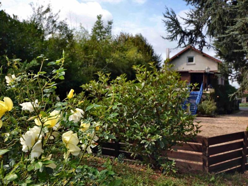 Bed and Breakfast L'Amarre Aux Anges Cormatin Экстерьер фото